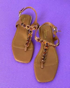 27 EDIT Naturalizer Nara Leather Thong Sandals Womens Size 7M EU 37 Brown